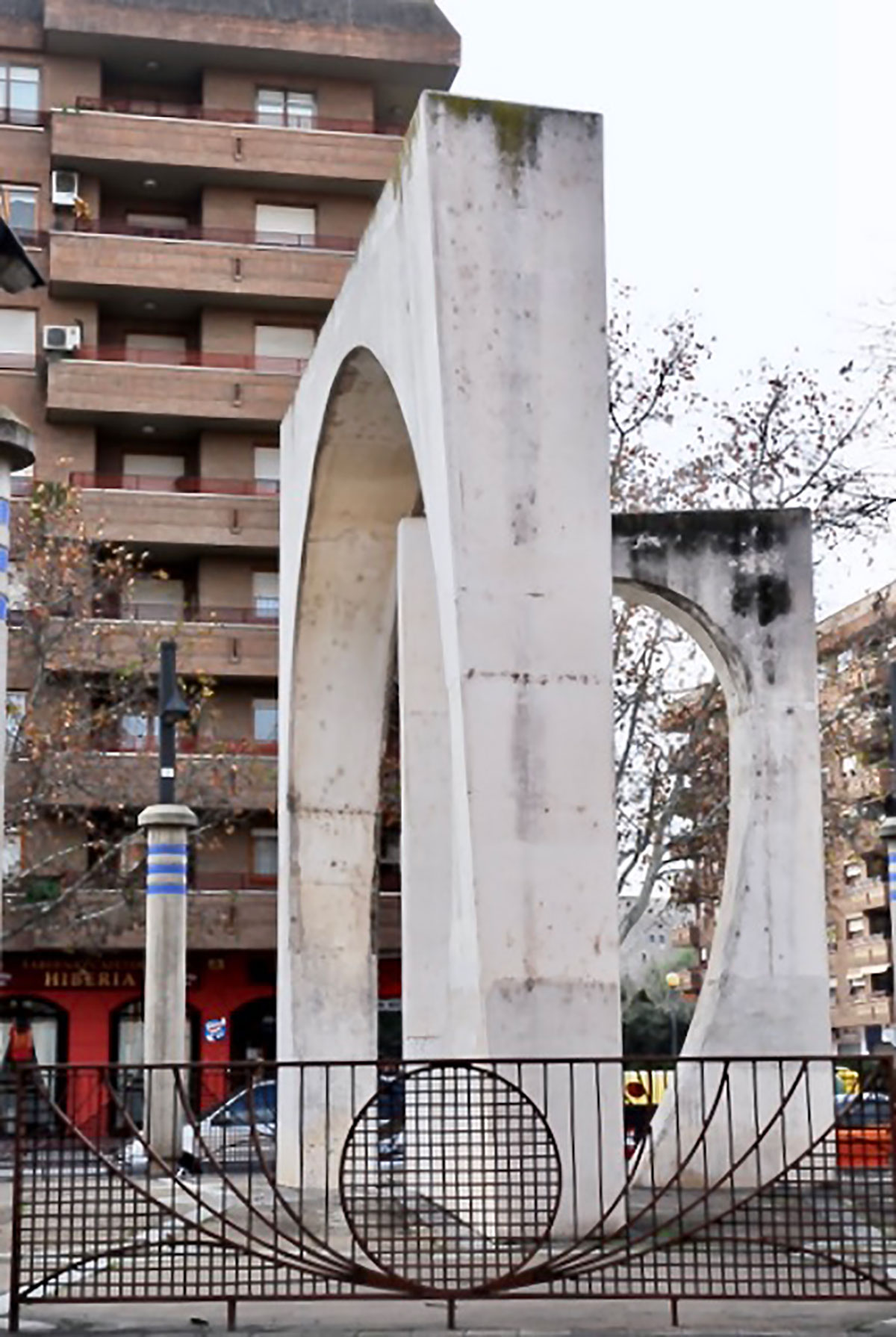 Escultor en Zaragoza - Obra Pública - Puerta Sancho