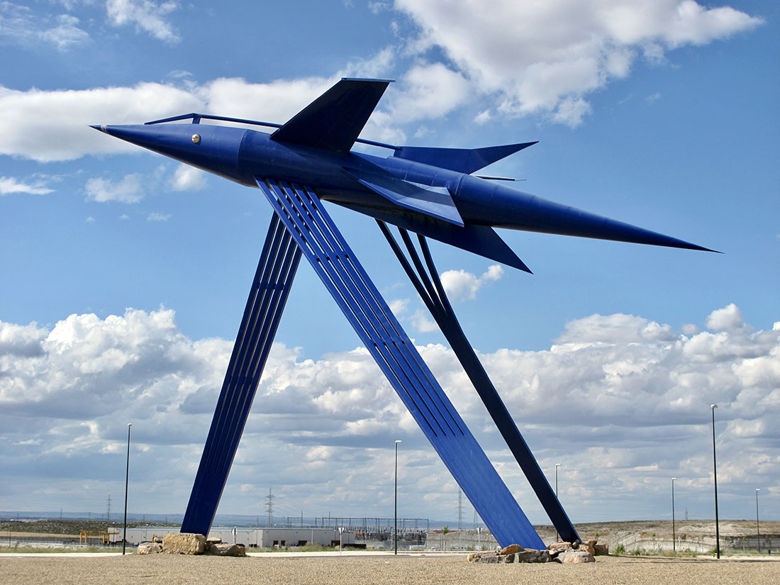Escultor en Zaragoza - Obra Pública - Elementos Industriales