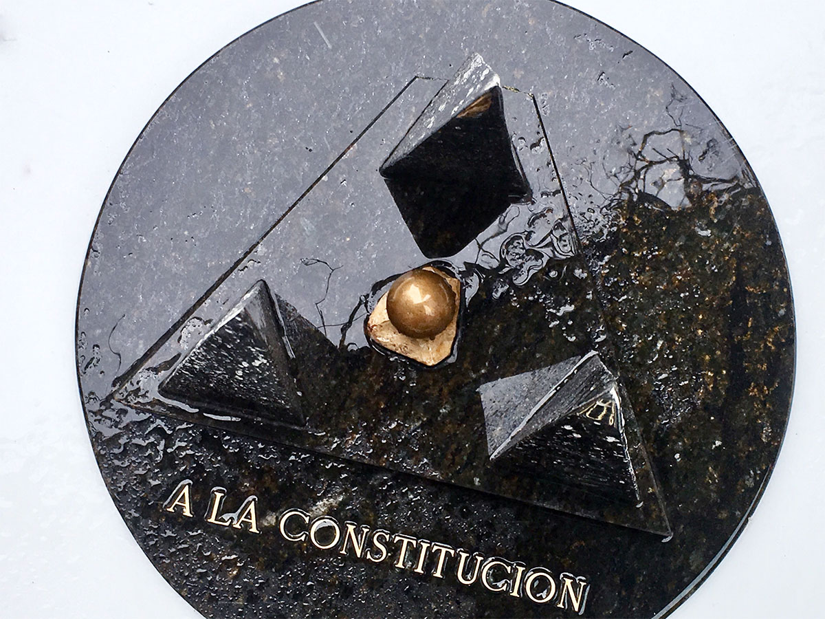 Escultor en Zaragoza - Obra Pública - La Constitución